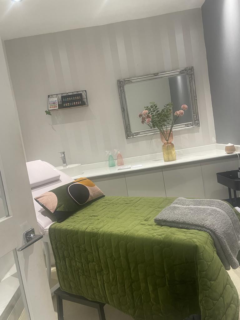Michelle Marshall SALON Rhiwbina Michelle Marshall Beauty Salon Rhiwbina Cardiff